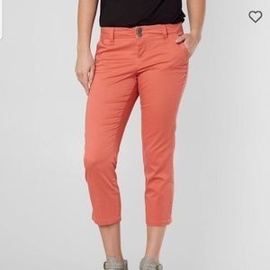 NWT BKE Payton Stretch Cropped Pant